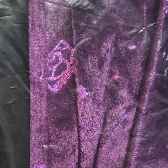 Disney Hocus Pocus Sarah Purple Hooded Cape Costume Halloween Blonde Hair NEW - Picture 4 of 4